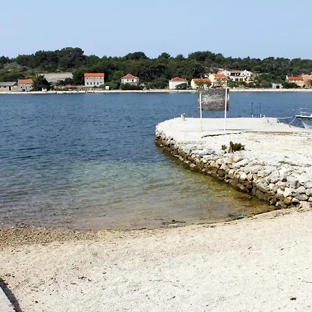 Apartment Verunic 14286c Veli Rat