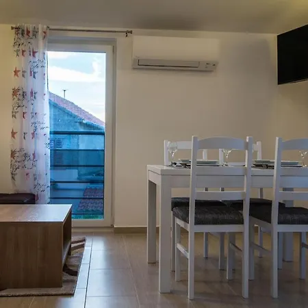 Verunic 14286c Apartment